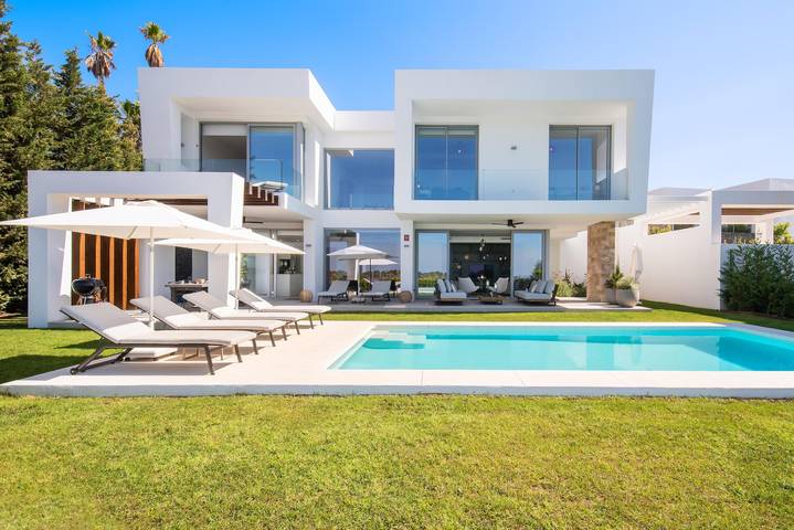 luxury villa exterior